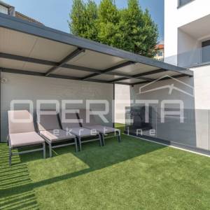 Luksuzan stan u prizemlju moderne novogradnje – Opatija, centar