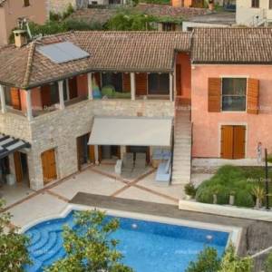 Luksuzna, istarska, kamena vila s bazenom u toskanskom stilu, Rovinj!
