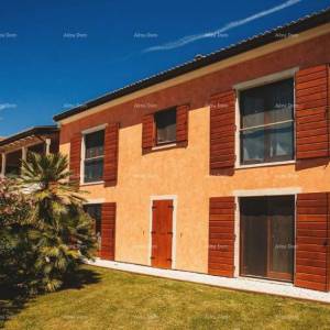 Luksuzna, istarska, kamena vila s bazenom u toskanskom stilu, Rovinj!