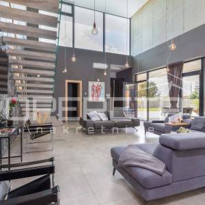 Luksuzna SMART HOME villa s pogledom na more i Infinity bazenom