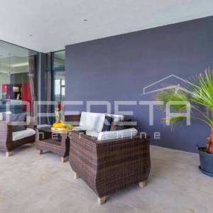 Luksuzna SMART HOME villa s Infinity bazenom 400m od mora