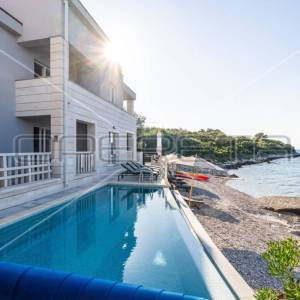 Luksuzna vila 320m2, privatna plaža, Pelješac, okolica Dubrovnika, najbolja EU v