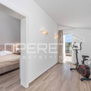 Luksuzna vila blizu Poreča – 6 spavaćih soba, grijani bazen i wellness oaza, sam