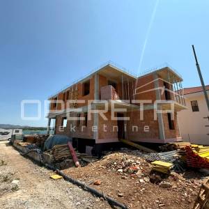 Luksuzna vila / Murter - 1. linija od mora, vaš 1. izbor
