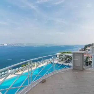 Luksuzna vila prvi red do mora ! Umag Crveni Vrh.