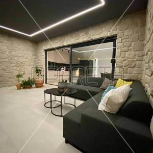 Luksuzna vila u Makarskoj – Vaš dom ili investicija