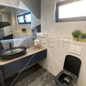 Luksuzna vila u Makarskoj – Vaš dom ili investicija