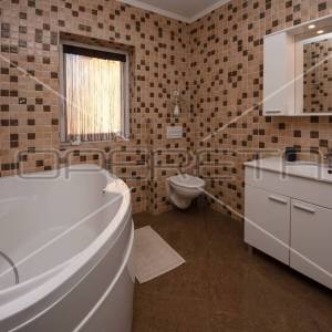 Luksuzna villa prvoklasne izgradnje, 283 m2, Dubrava kraj Šibenika