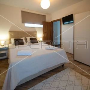 Luksuzna villa prvoklasne izgradnje, 283 m2, Dubrava kraj Šibenika