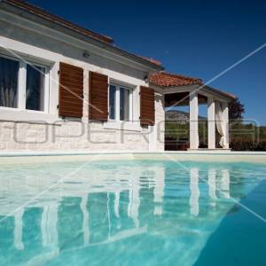 Luksuzna villa prvoklasne izgradnje, 283 m2, Dubrava kraj Šibenika