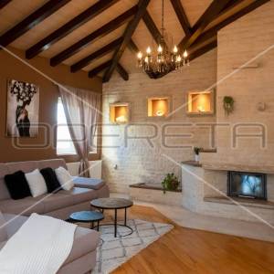 Luksuzna villa prvoklasne izgradnje, 283 m2, Dubrava kraj Šibenika