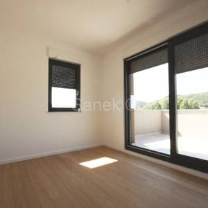 Luksuzni četverosobni penthouse- novogradnja
