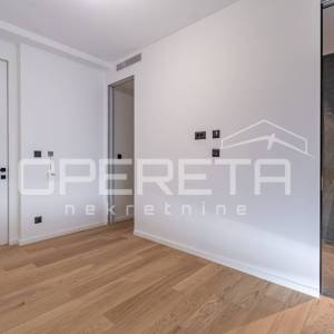 Luksuzni penthouse s privatnim bazenom i krovnom terasom – Opatija, panoramski p