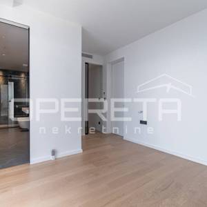 Luksuzni penthouse s privatnim bazenom i krovnom terasom – Opatija, panoramski p