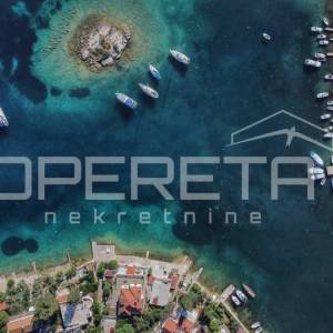 Luksuzno namješteni stanovi uz more na Korčuli – rijetka prilika