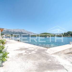 Luksuzno namješteni stanovi uz more na Korčuli – rijetka prilika
