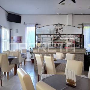 Makarska rivijera - hotel / vrhunska investicijska prilika!