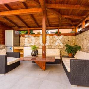 MALI LOŠINJ - atraktivna kuća blizu centra i mora