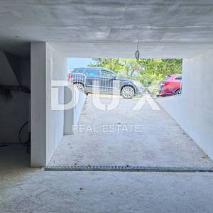 MALI LOŠINJ, CENTAR - Jedinstveni penthouse na 100m od mora!