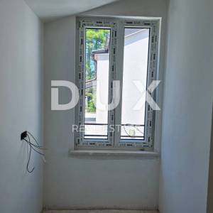 MALI LOŠINJ, CENTAR - Jedinstveni penthouse na 100m od mora!