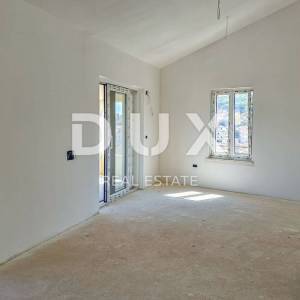 MALI LOŠINJ, CENTAR - Jedinstveni penthouse na 100m od mora!