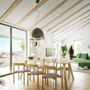 MALI LOŠINJ, CENTAR - Jedinstveni penthouse na 100m od mora!