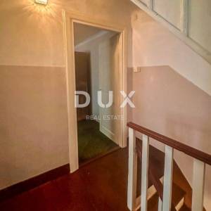 MALI LOŠINJ, CENTAR- Kuća za adaptaciju 90 metara od mora!