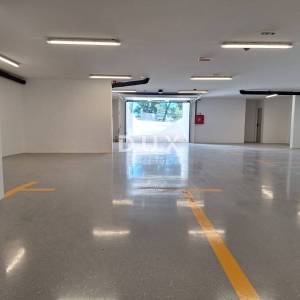 MALI LOŠINJ, CENTAR - Stan u novogradnji s garažnim parkirnim mjestom - RIJETKOST