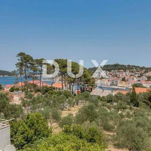 MALI LOŠINJ, CENTAR – Vila u Malom Lošinju, 200m od mora – Savršen pogled i uhodani posao