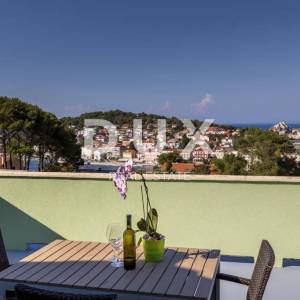 MALI LOŠINJ, CENTAR – Vila u Malom Lošinju, 200m od mora – Savršen pogled i uhodani posao
