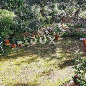 MALI LOŠINJ - Dva stana u neposrednoj blizini mora
