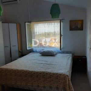 MALI LOŠINJ - Dva stana u neposrednoj blizini mora
