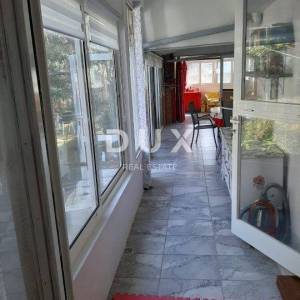 MALI LOŠINJ - Dva stana u neposrednoj blizini mora