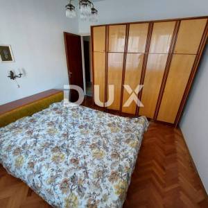 MALI LOŠINJ - dvije samostojeće kuće u strogom centru