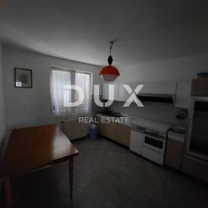 MALI LOŠINJ - dvije samostojeće kuće u strogom centru