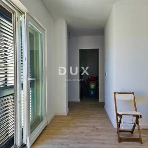 MALI LOŠINJ - Dvoetažni stan 100 m2, kaskadni vrt, parking, blizu mora