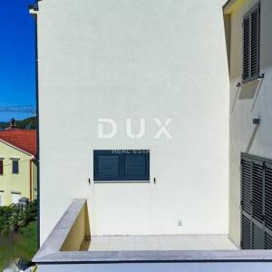 MALI LOŠINJ - Dvoetažni stan 100 m2, kaskadni vrt, parking, blizu mora