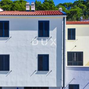 MALI LOŠINJ - Dvoetažni stan 100 m2, kaskadni vrt, parking, blizu mora