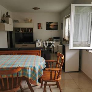 MALI LOŠINJ- etaža kuće sa tri stana