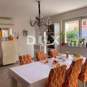 Mali Lošinj - kuća sa uređenom okućnicom i parkingom