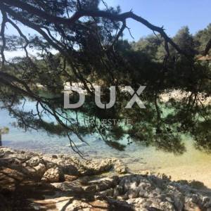 MALI LOŠINJ, OKOLICA - Apartmanska kuća u mirnom dijelu otoka