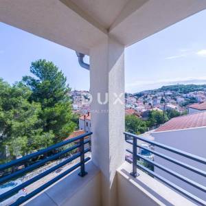 MALI LOŠINJ - Penthouse u centru na 100m od mora s garažom