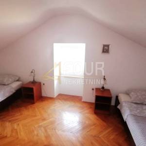 Mali Lošinj, Unije, dvoetažni stan, 88.39m2, 3s+db, terasa