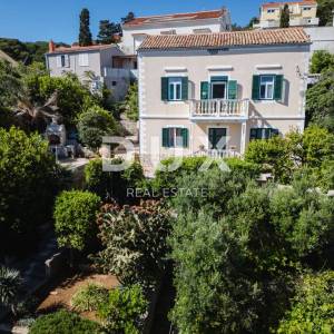 MALI LOŠINJ- Vila blizu mora s vlastitim vezom za brodice