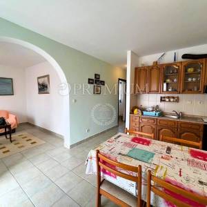 Malinska, apartman, 45 m2, 140 m od plaže!  