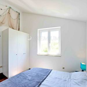 Malinska, apartman s dvije terase i pogledom na more!
