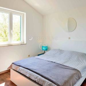 Malinska, apartman s dvije terase i pogledom na more!