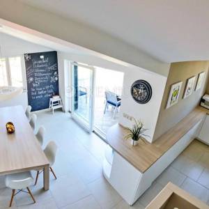Malinska, apartman s dvije terase i pogledom na more!