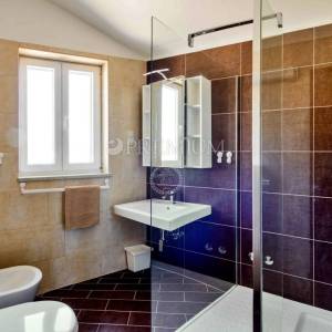Malinska, apartman s dvije terase i pogledom na more!