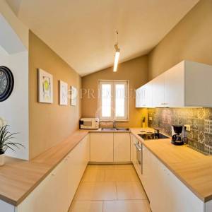 Malinska, apartman s dvije terase i pogledom na more!